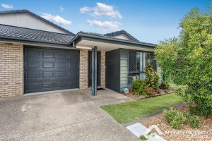 2/62 Water Fern St