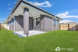 24 Affinity Bvd Morayfield