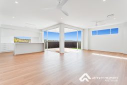 14 Laceflower St Narangba