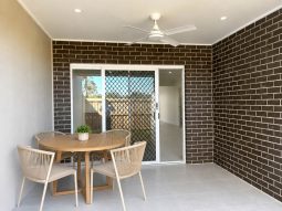 1/8 Great Street Morayfield