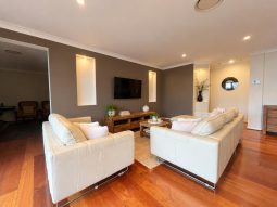 7 Woodland Ct Murrumba Downs